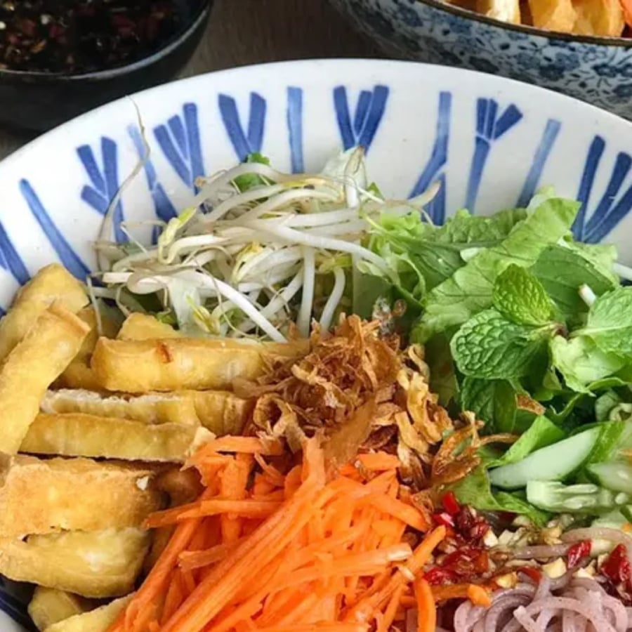 Thanh mát bún trộn