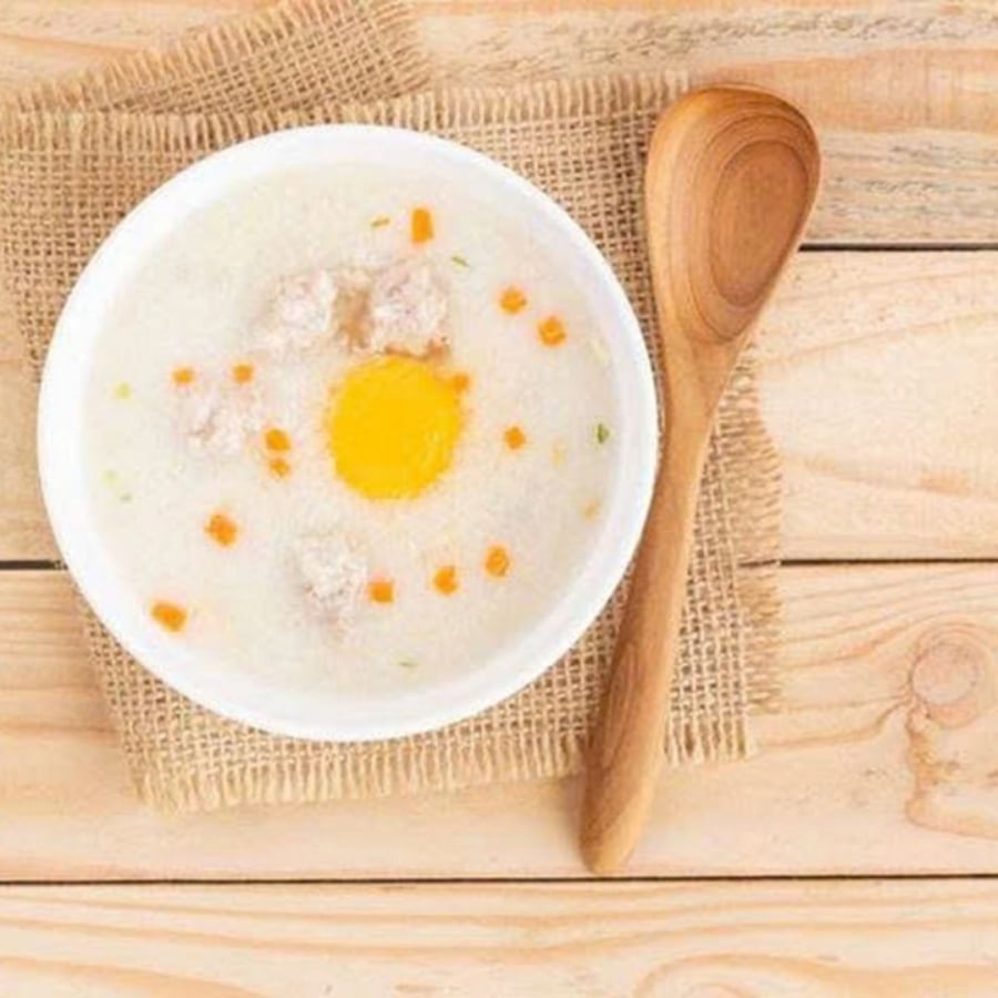 Cháo yến mạch trứng gà
