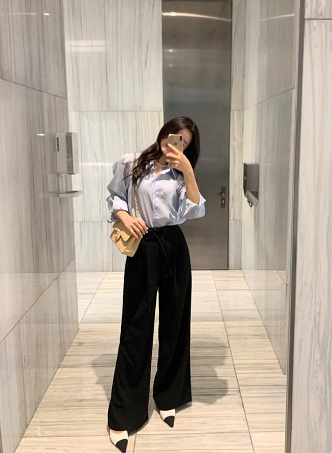 Đây là trang phục mặc định cộng thêm cho bạn vài centimet chiều dài đôi chân, hứa hẹn biến bạn từ “nấm lùn” thành cô nàng có vóc dáng chuẩn mẫu. 