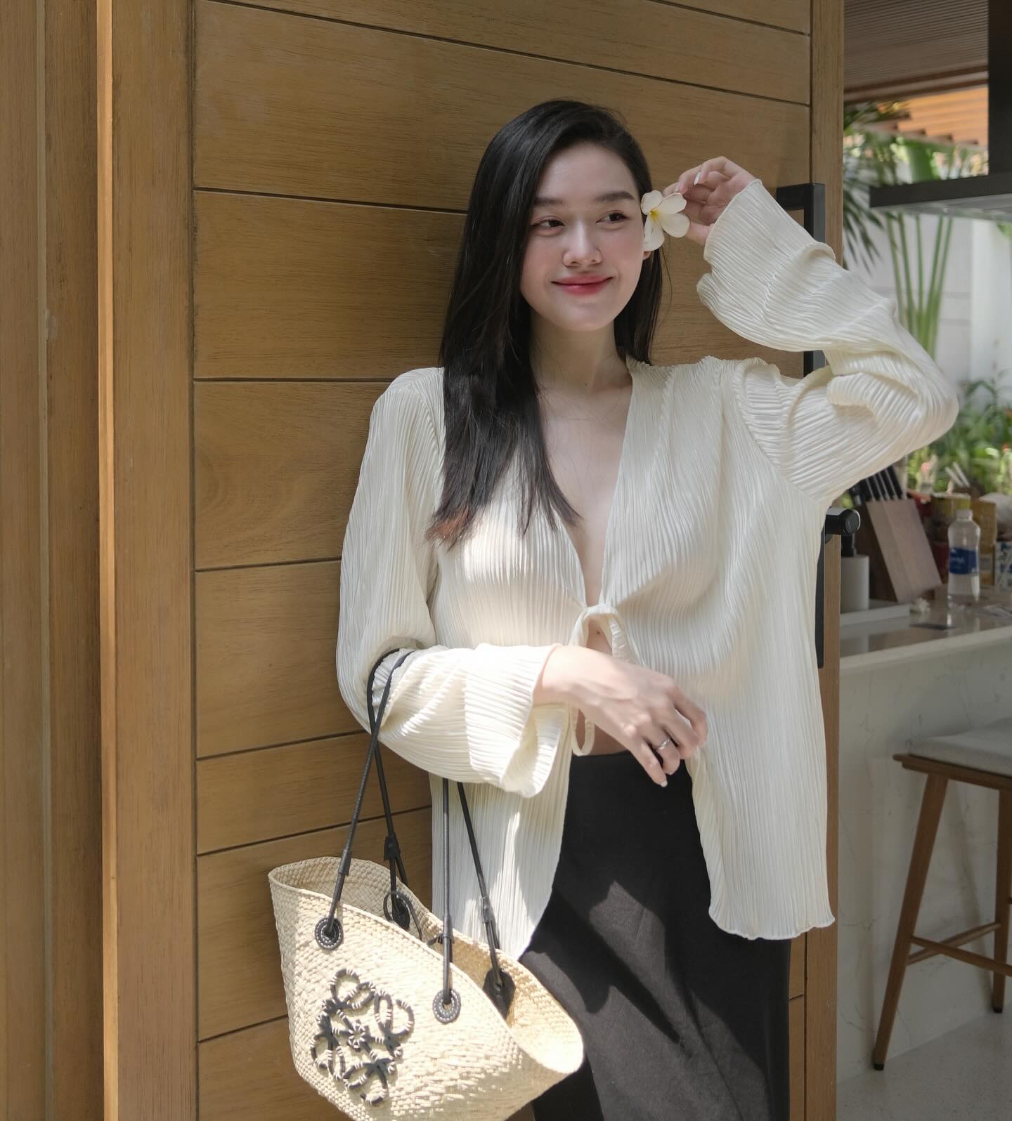 Các nàng dâu hào môn diện chân váy dài quá xuất sắc: Phối đồ không hề cầu kỳ nhưng vẫn bùng nổ vẻ sang trọng - Ảnh 7.