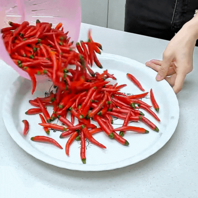Bí quyết bảo quản ớt tươi ngon suốt 6 tháng: Chị em nội trợ nhất định phải biết! - Ảnh 4.